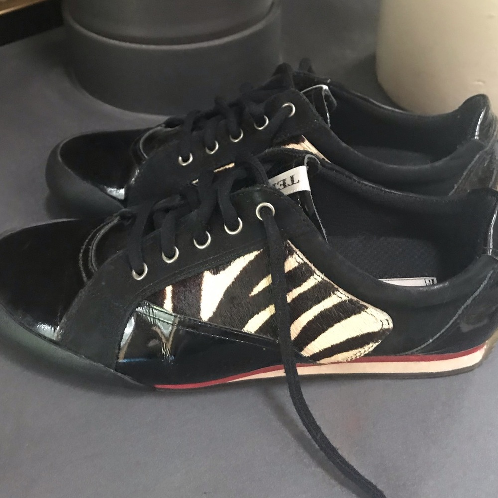 😳SALE😳TEHAMA patent leather, pony hair shoes 7.5